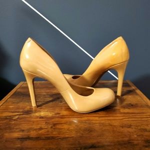 Jessica Simpson heels